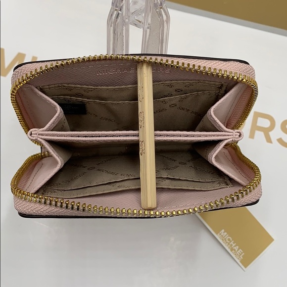 MICHAEL KORS JET SET TRAVEL MD ZA CARD CASE - Picture 5 of 16